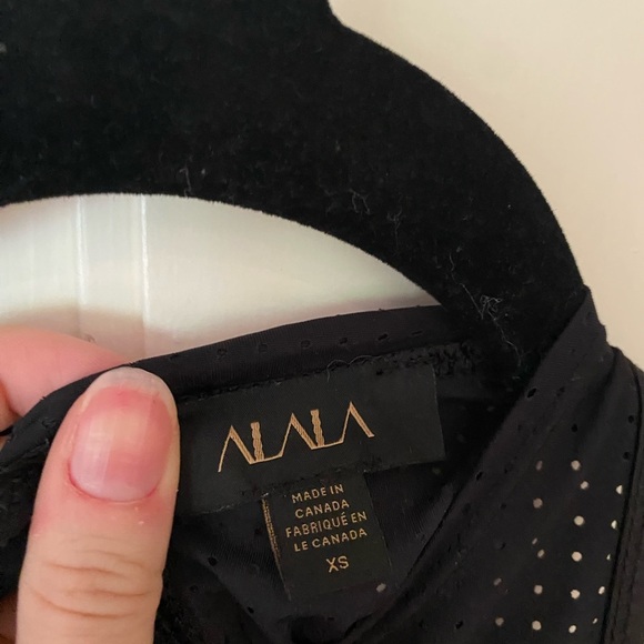 Alala Blocked Pyramid Shiny Jersey Mesh Combo High-Impact Sports Bra - Picture 5 of 8